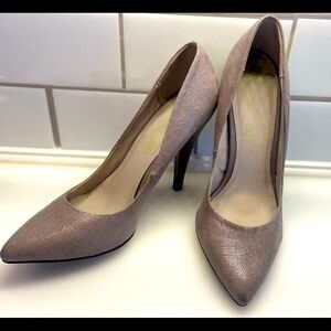 BERSHKA Grey/Silver Heels 👠 Size 7.5